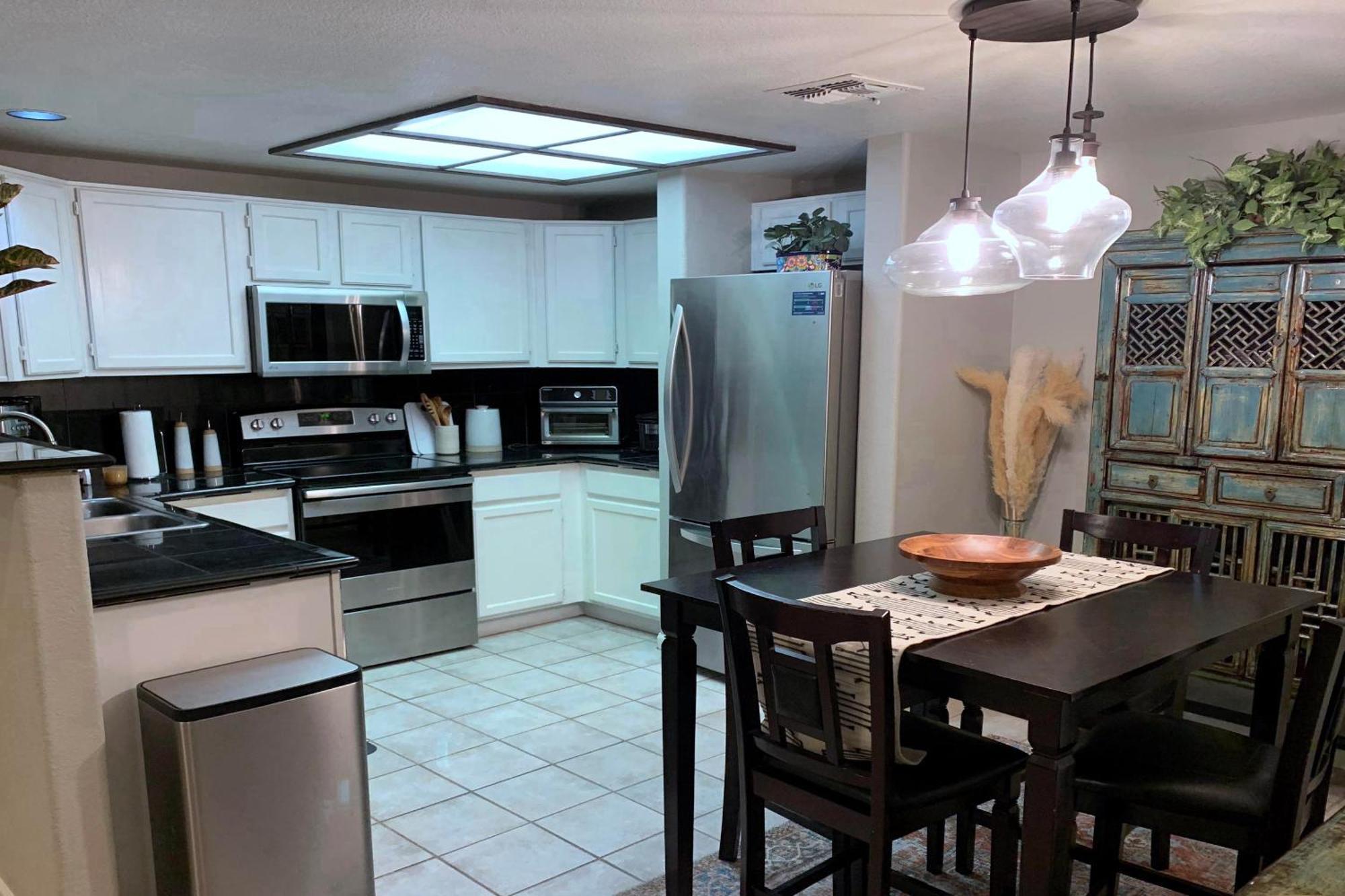 Gated Mountain View Resort Community, Centrally Located, Three Heated Pool-Spa Complexes, Half-Mile To Hiking! Phoenix Luaran gambar