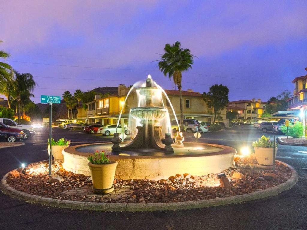 Gated Mountain View Resort Community, Centrally Located, Three Heated Pool-Spa Complexes, Half-Mile To Hiking! Phoenix Luaran gambar