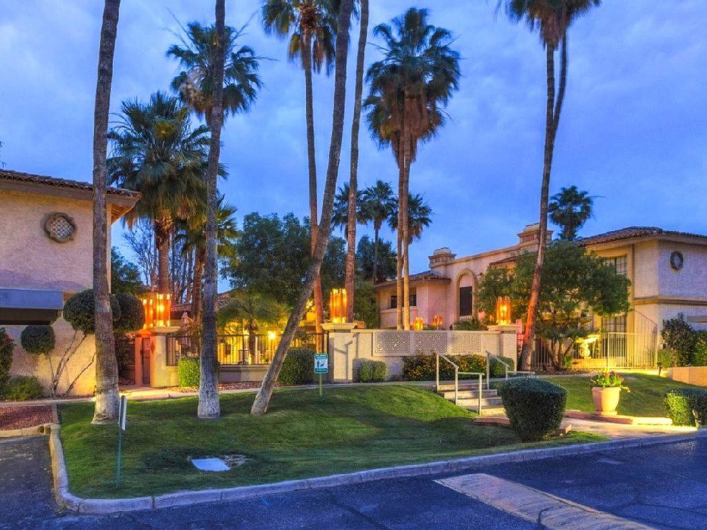 Gated Mountain View Resort Community, Centrally Located, Three Heated Pool-Spa Complexes, Half-Mile To Hiking! Phoenix Luaran gambar