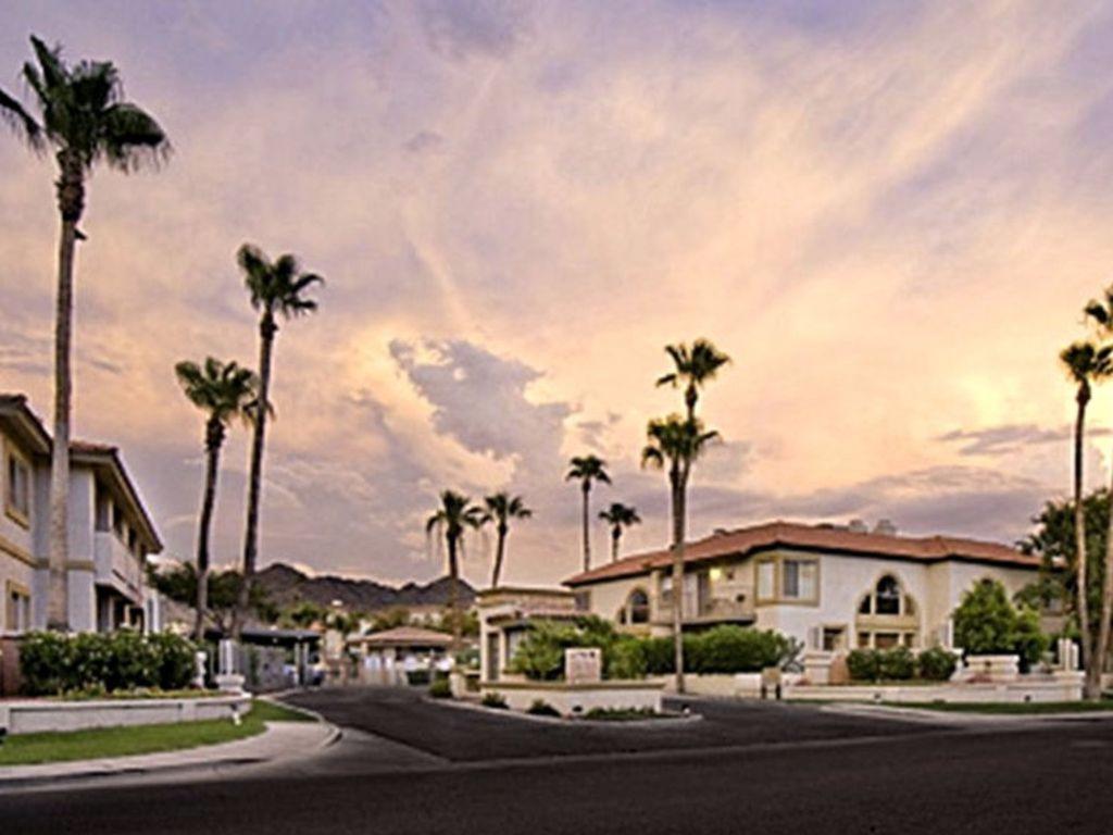 Gated Mountain View Resort Community, Centrally Located, Three Heated Pool-Spa Complexes, Half-Mile To Hiking! Phoenix Luaran gambar